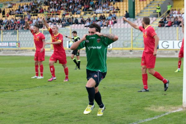 Arrighini: “Gol importante per me e la squadra. Volevamo riscattare la prestazione di Messina”