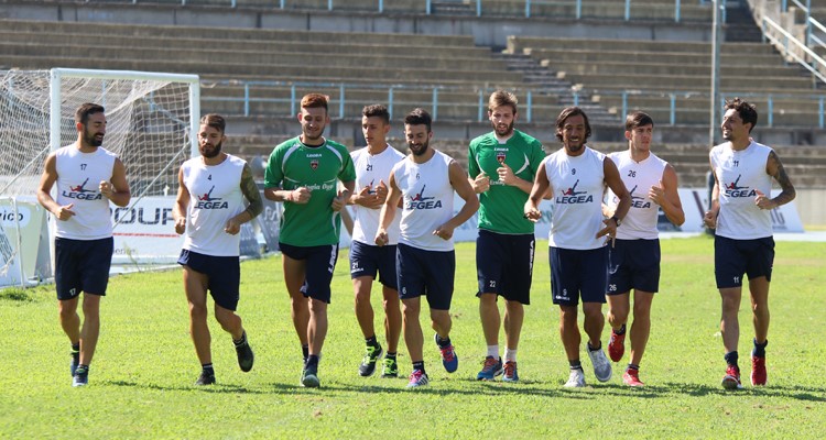 Prima seduta della settimana, si corre verso Monopoli