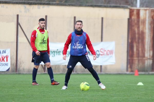 Lupi subito in campo per la ripresa
