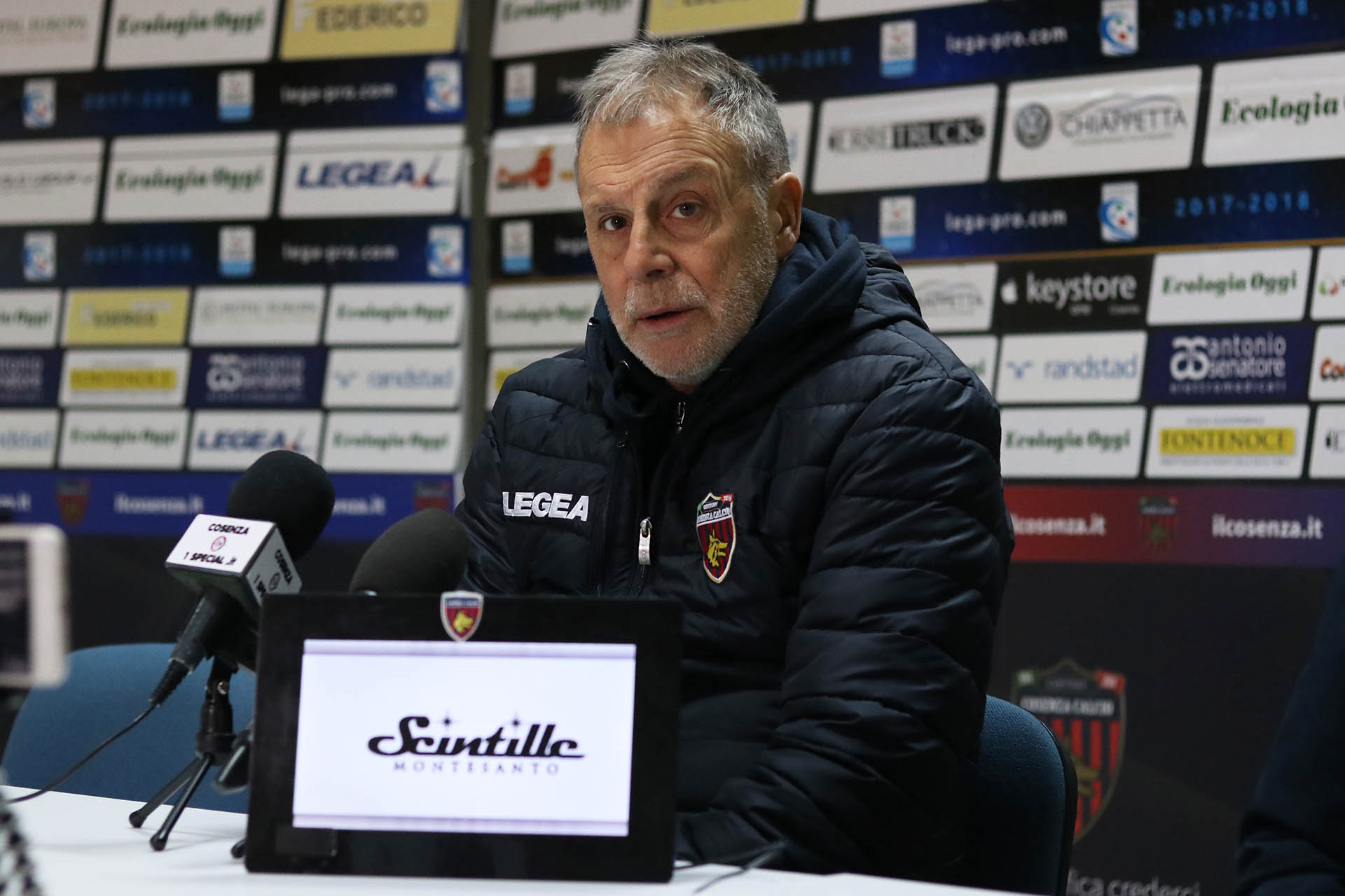 Mister Braglia nella conferenza pre-partita: «Non vogliamo fermare la nostra corsa»