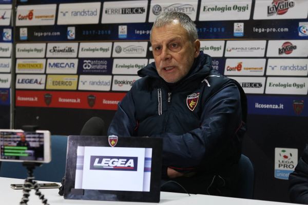 Mister Braglia: «Bisogna fare l’ultimo sforzo di questa serie infernale»