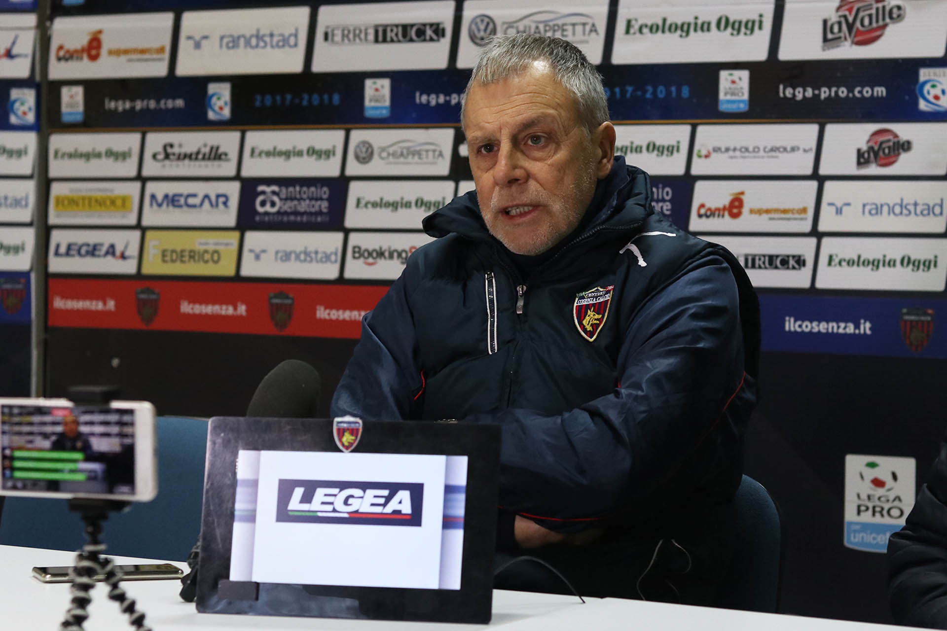 Mister Braglia: «Bisogna fare l’ultimo sforzo di questa serie infernale»