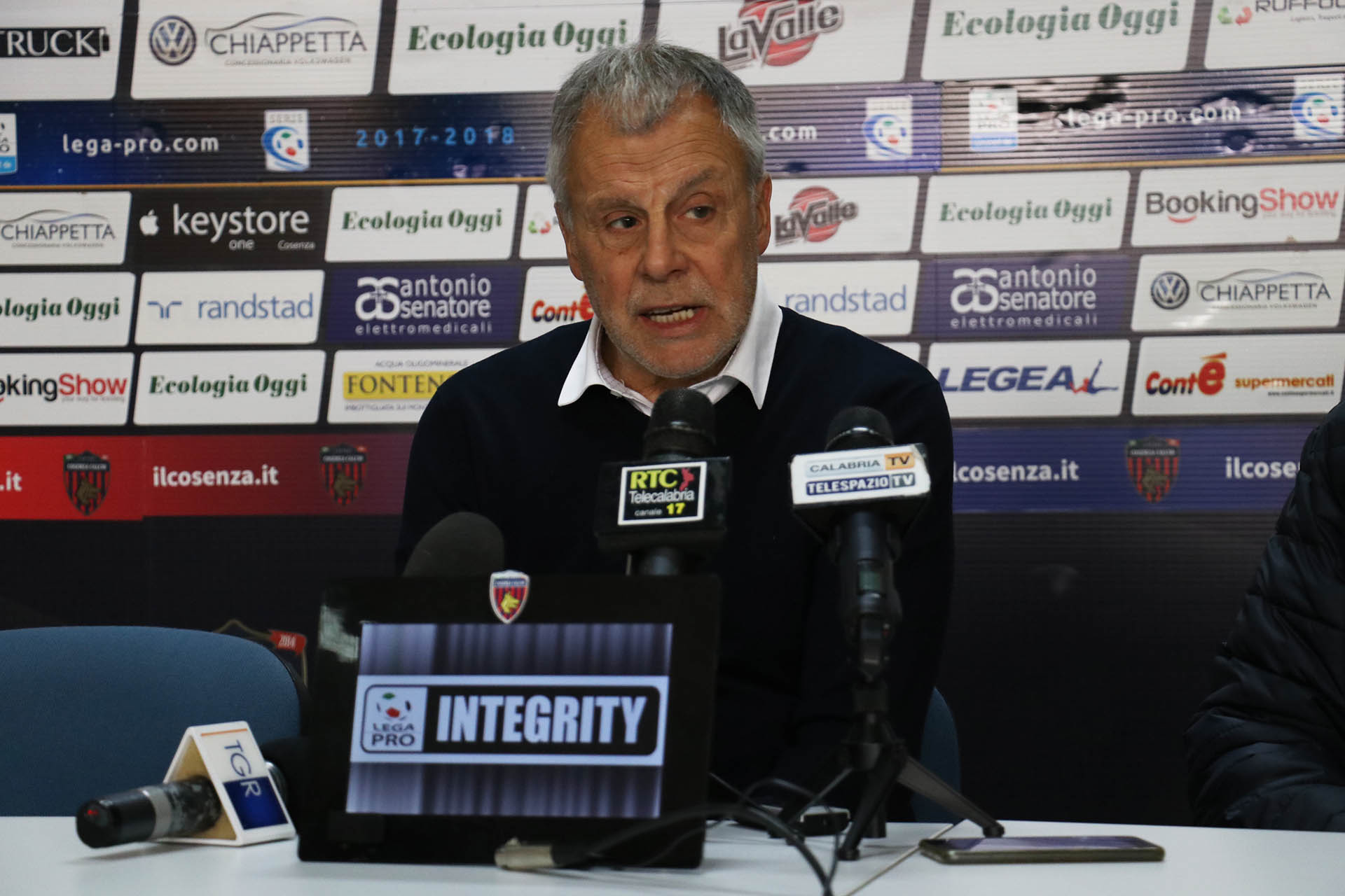 Mister Braglia: «Dispiace per i tifosi»