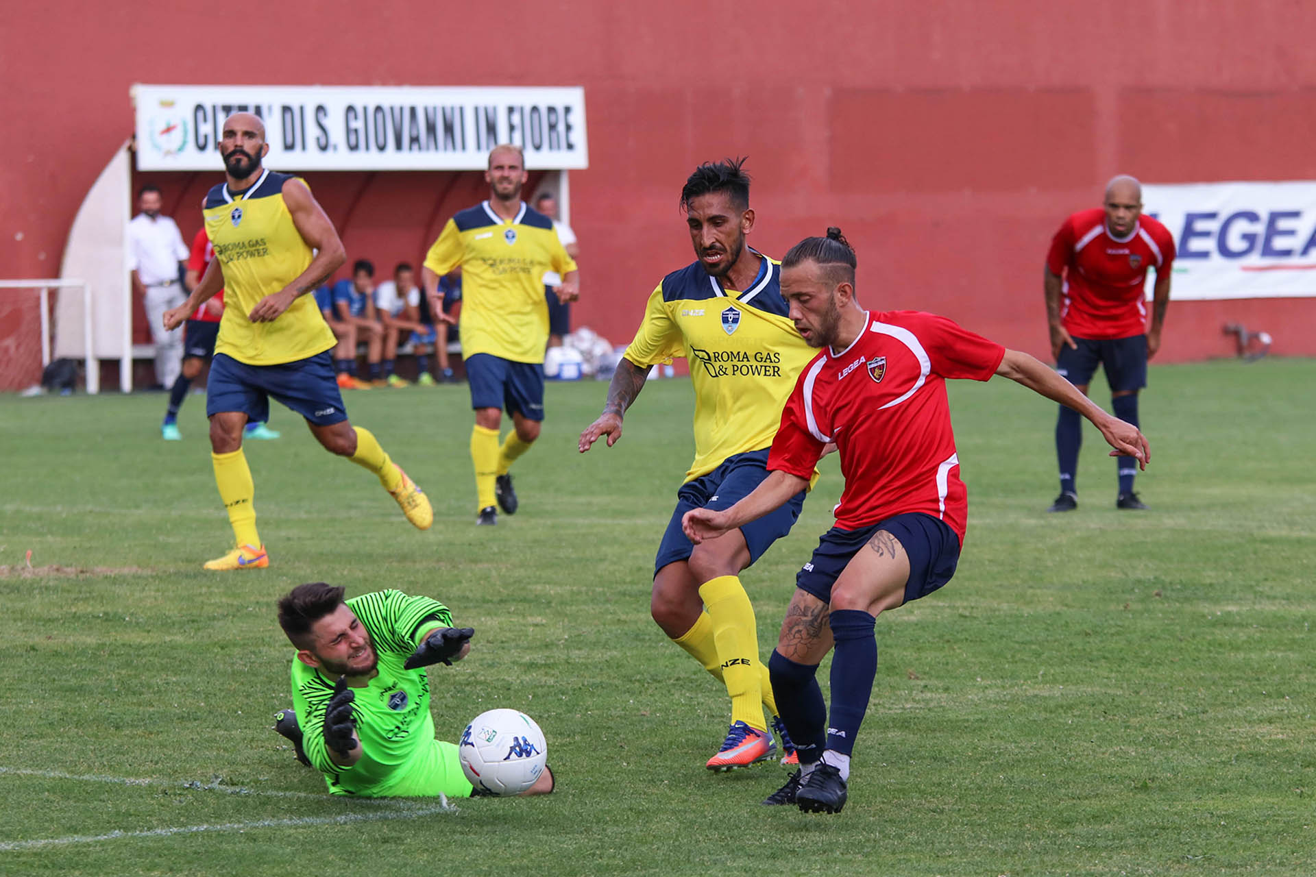 Cosenza, il test con il Corigliano finisce 5-0