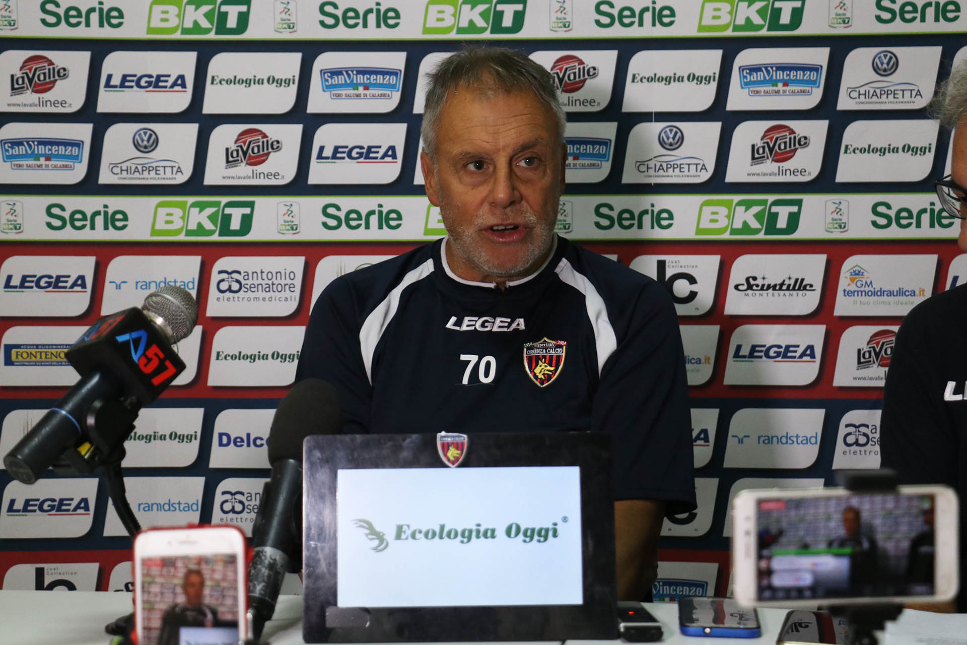 Mister Braglia: «Bisogna trovare l’unione giusta per affrontare il campionato»