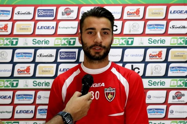 Luca Garritano: «È un onore indossare questa maglia»