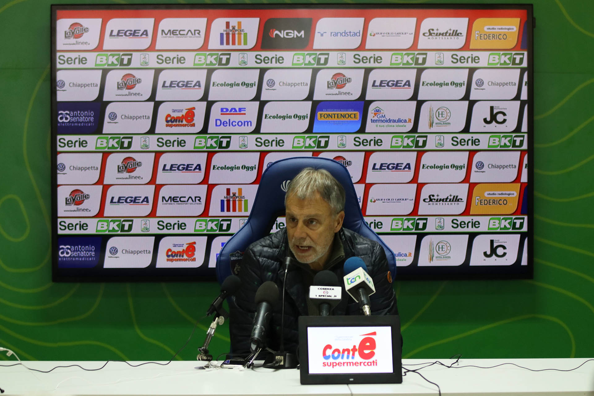 Mister Braglia: «E’ arrivato il momento di reagire da grande squadra»