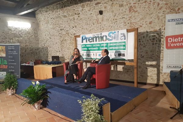Consegnato il “Premio Sila” al Presidente Guarascio