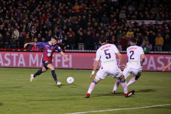 Gli highlights di Cosenza – Crotone