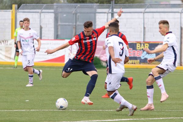 Cosenza Primavera, sconfitta nel derby: ma è “giallo” nel finale