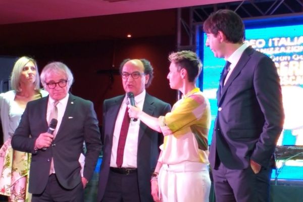 Cosenza squadra rivelazione. Presidente Guarascio: “Felici di questo riconoscimento”