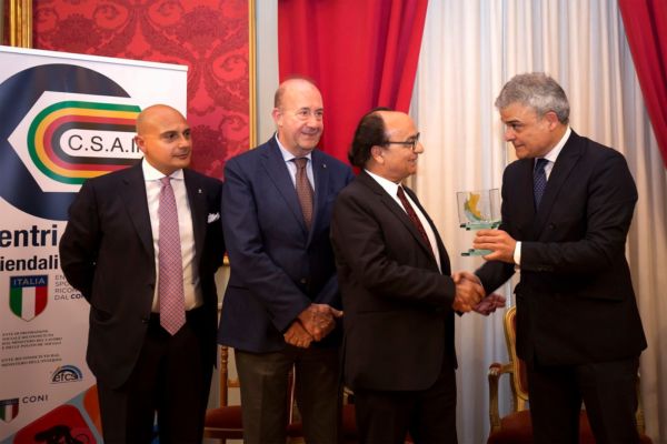 Il Presidente Guarascio riceve il “Premio CSAIn e Unindustria Calabria”