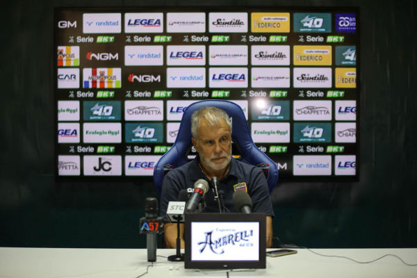 Mister Braglia: “Ci prepariamo a fare una partita gagliarda”