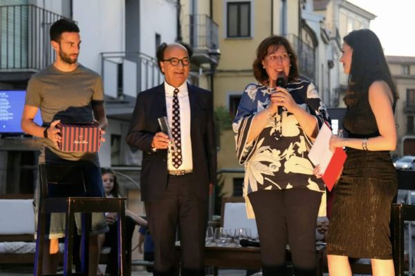 Consegnato al Presidente Guarascio il premio “Calabria Arte 2019”