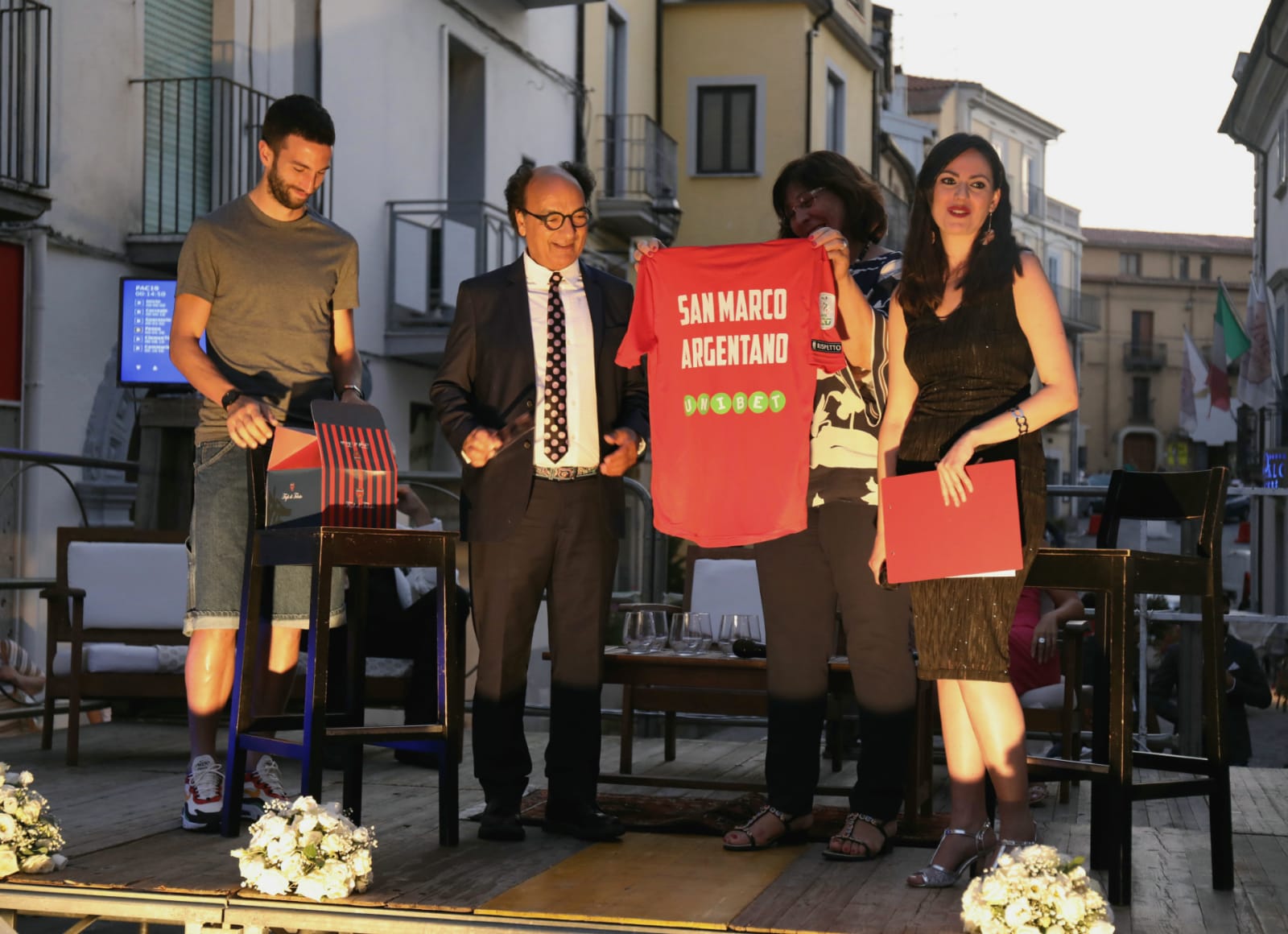 Consegnato al Presidente Guarascio il premio “Calabria Arte 2019”