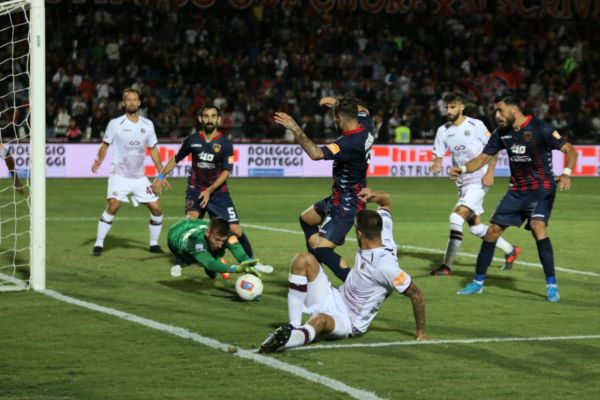 Pierini all’ultimo respiro. Il Cosenza acciuffa il Livorno nel recupero