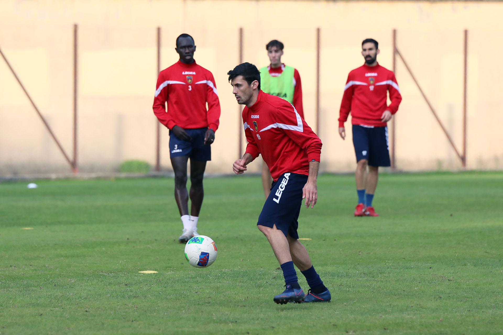 Allenamento pomeridiano per i rossoblù