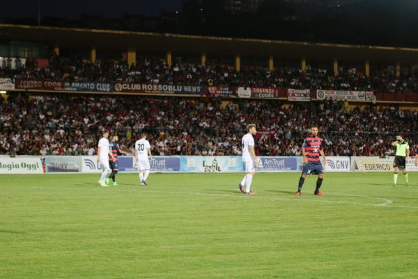 Cosenza – Pordenone, i precedenti e gli ex