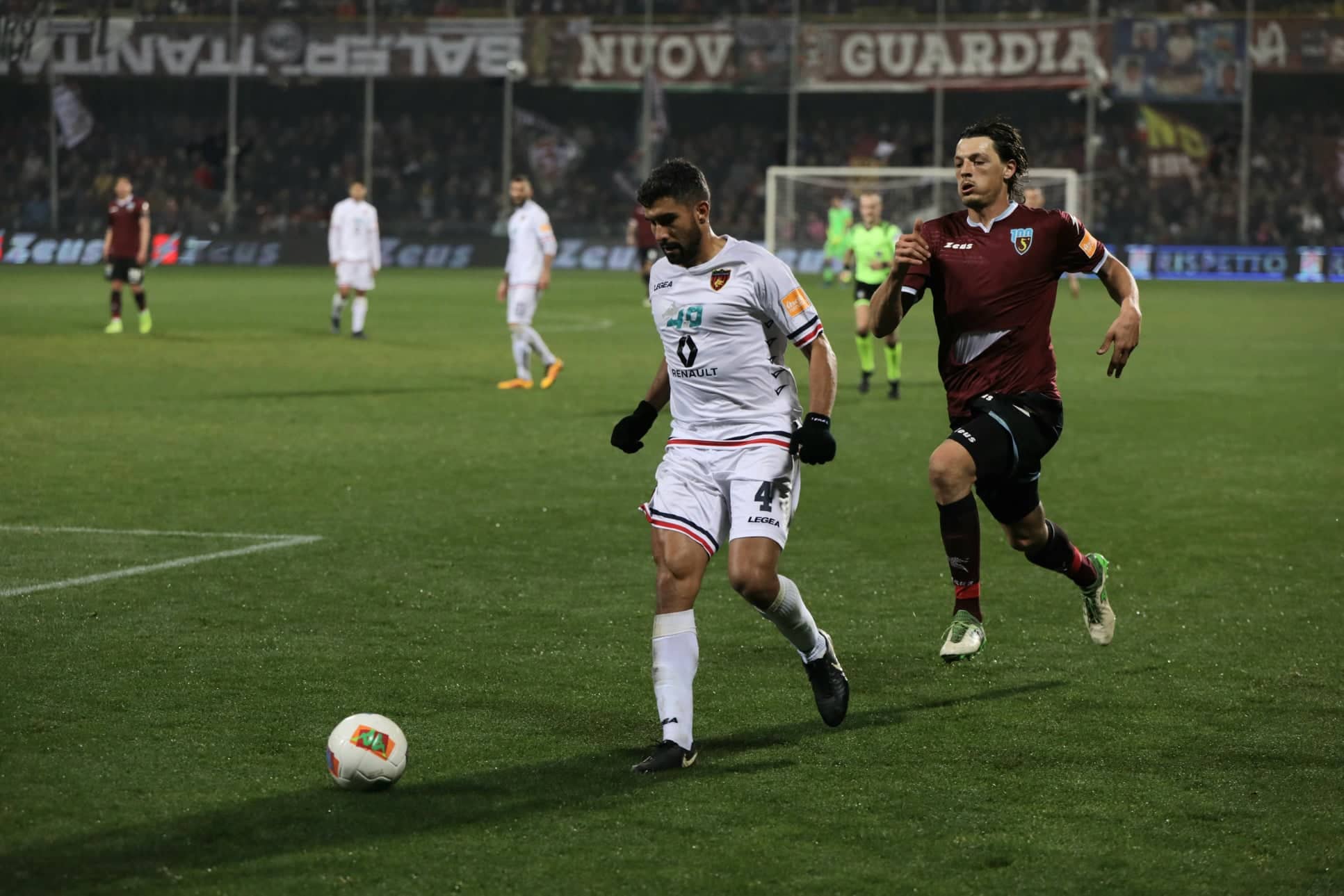 Asencio illude i rossoblù, all’Arechi vince la Salernitana in rimonta