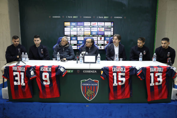 Conferenza stampa di presentazione dei nuovi acquisti