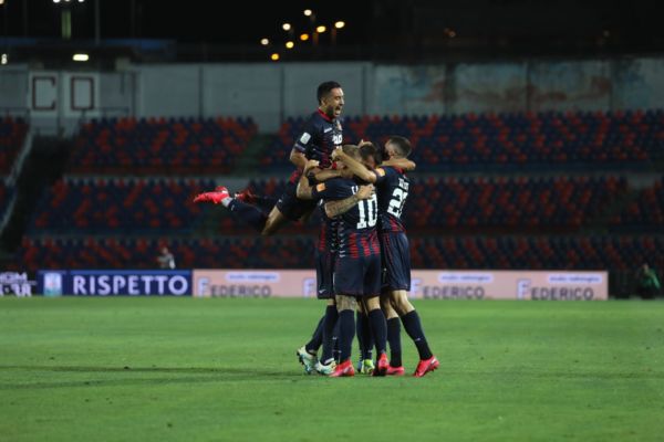 I Lupi compiono il miracolo, Juve Stabia battuta 3-1 e salvezza matematica!