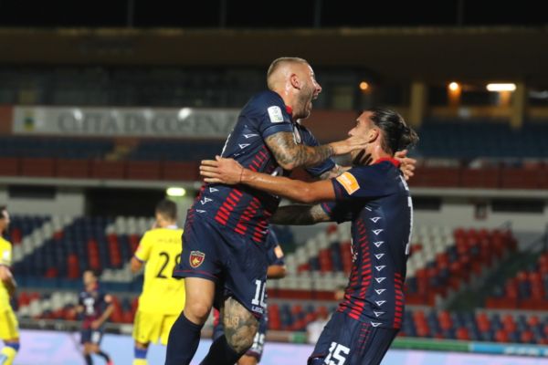 Vittoria all’ultimo respiro! Cosenza batte Pisa 2-1