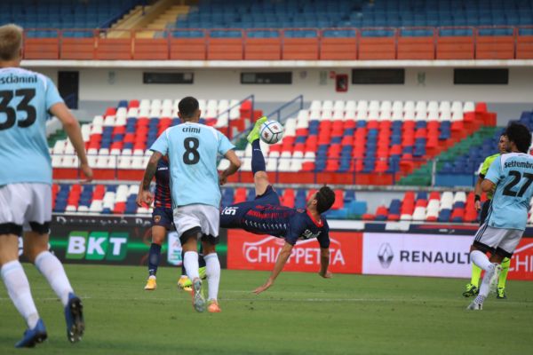 Pareggio a reti bianche tra Cosenza e Virtus Entella