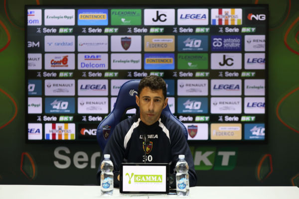 Occhiuzzi nel post derby: “Pareggio meritato. Il Cosenza non muore mai!”