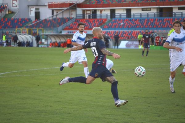 Al Cosenza non riesce la rimonta, i tre punti sono del Brescia (1-2)