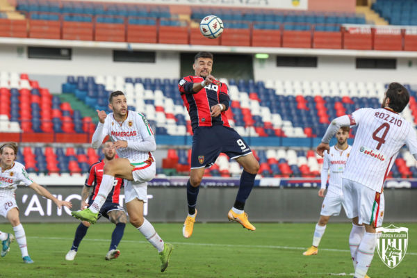 Adrian Petre all’UTA Arad