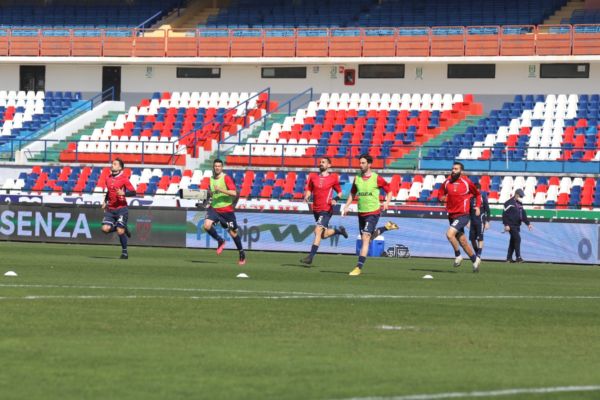 Le formazioni ufficiali di Cosenza – ChievoVerona