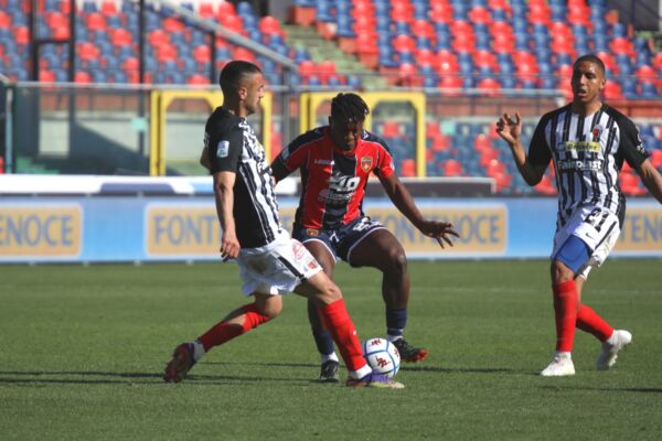 Il Cosenza è vivo! Tremolada e Kone ribaltano l’Ascoli (2-1)