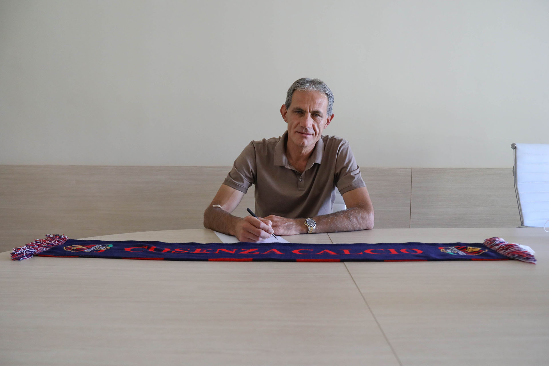 Marco Zaffaroni è il nuovo allenatore del Cosenza Calcio