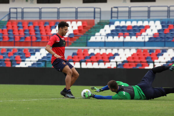 Report allenamento. Domani conferenza stampa pre gara del tecnico