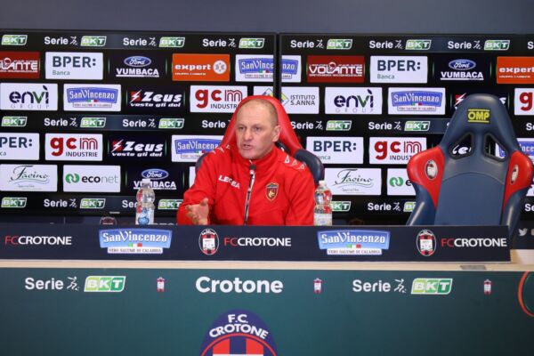 MISTER BISOLI NEL POST GARA CROTONE-COSENZA