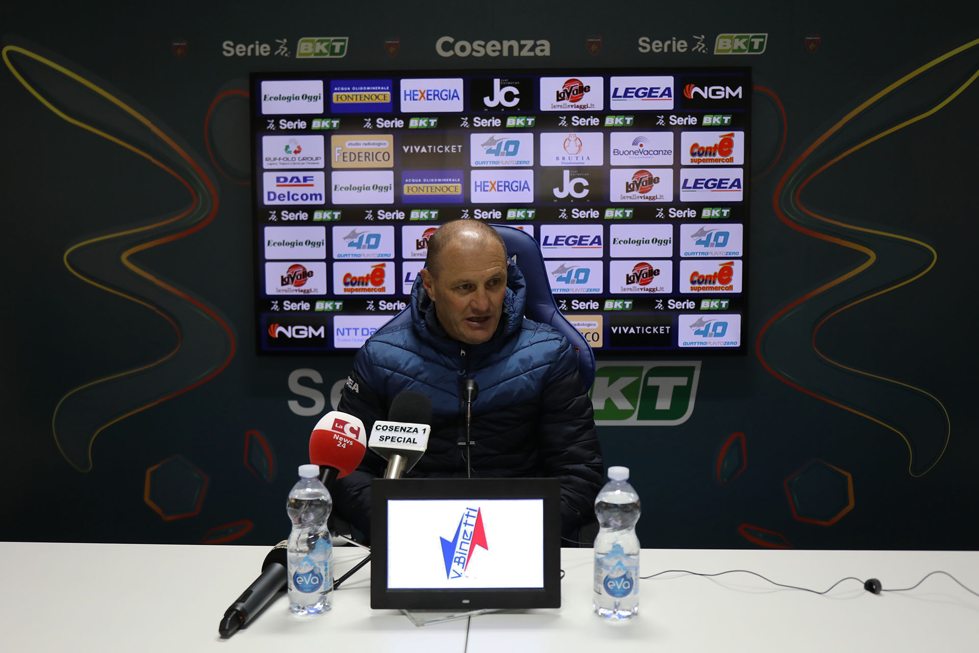 Mister Bisoli in conferenza stampa alla vigilia del derby Reggina – Cosenza.