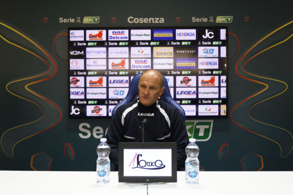 Mister Bisoli in conferenza stampa alla vigilia di Cosenza – Pordenone