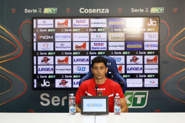 Giuseppe Caso in conferenza stampa