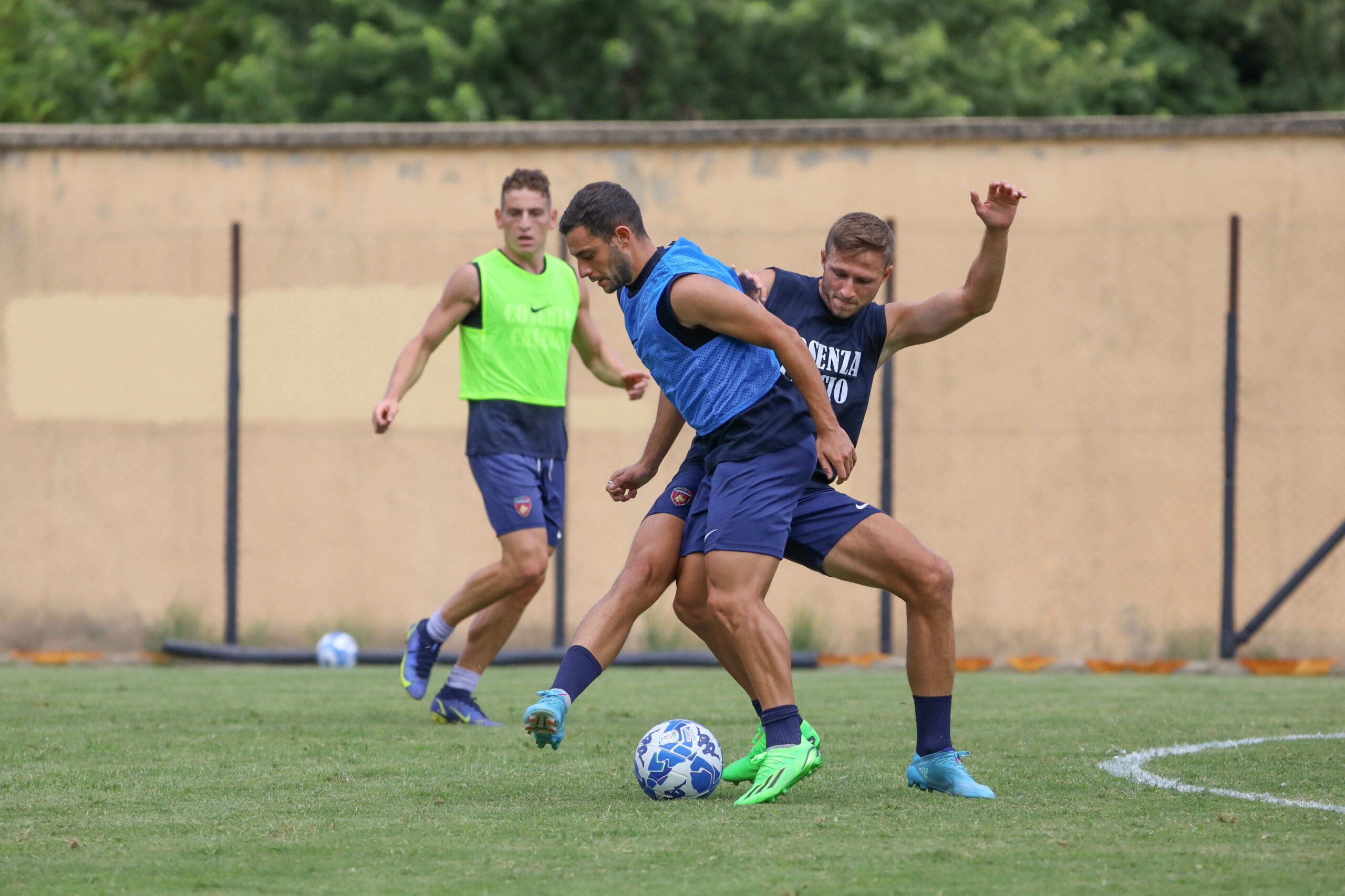 π΄π΅ Domani pomeriggio allenamento a porte aperte al Real Cosenza