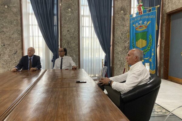 Stadio San Vito Gigi Marulla, incontro tra il Presidente Guarascio e il Sindaco Caruso