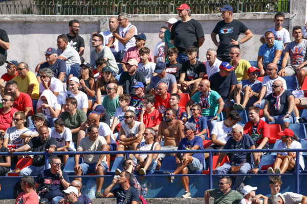 Il tifo di Cosenza – Bari