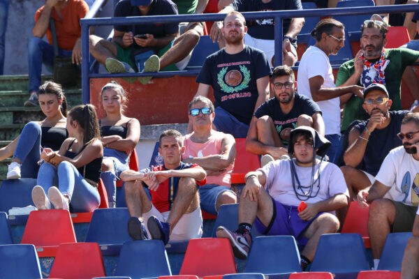 Il tifo di Cosenza – Bari