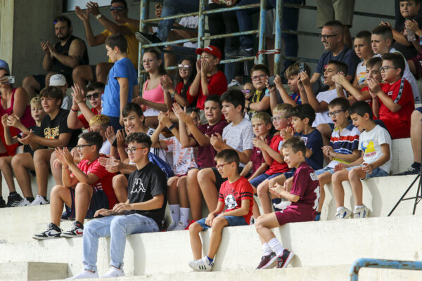 🔴🔵 Rossoblù tra entusiasmo e concentrazione