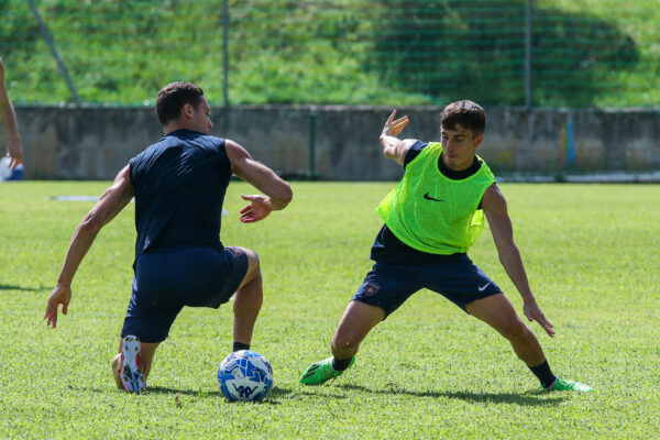 🔴🔵 Allenamento al Real Cosenza, esami strumentali per Florenzi