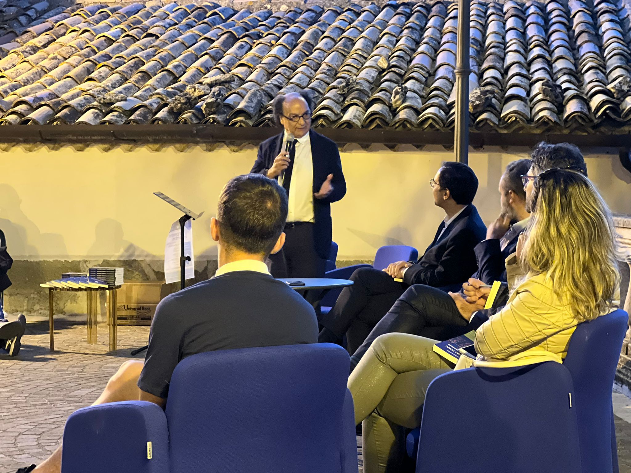 Il Presidente Eugenio Guarascio alla presentazione del libro “Secondo tempo”