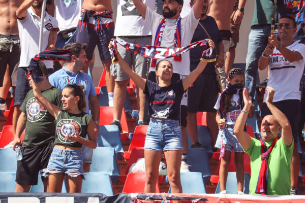 Il tifo di Cosenza – Bari