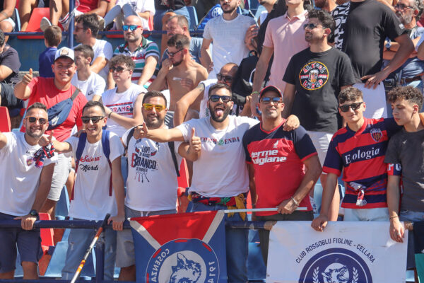 Il tifo di Cosenza – Bari