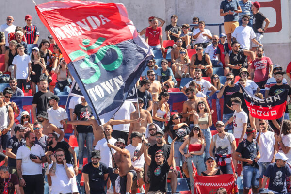 Il tifo di Cosenza – Bari