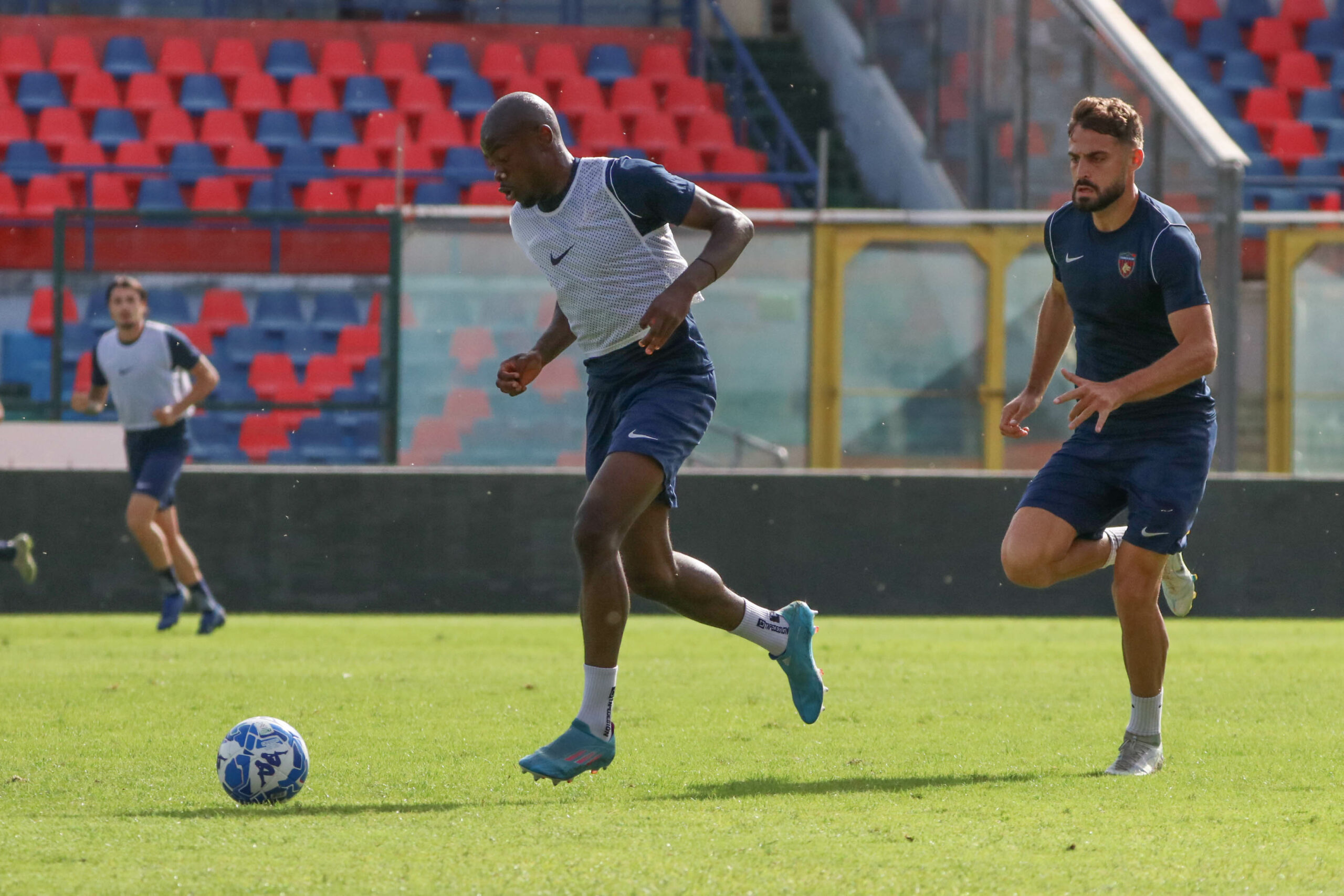 🔴🔵 Allenamento congiunto con le giovanili. Domani riposo.