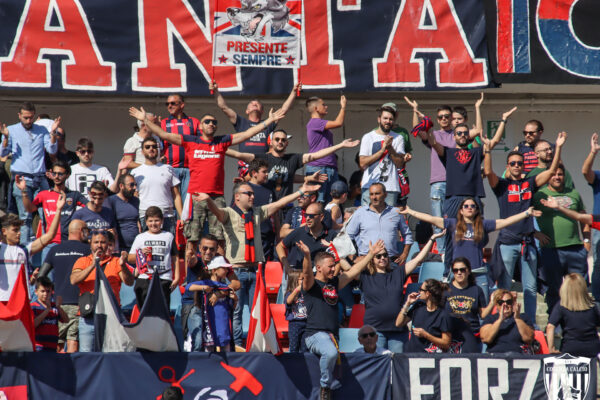 Il tifo di Cosenza – Genoa